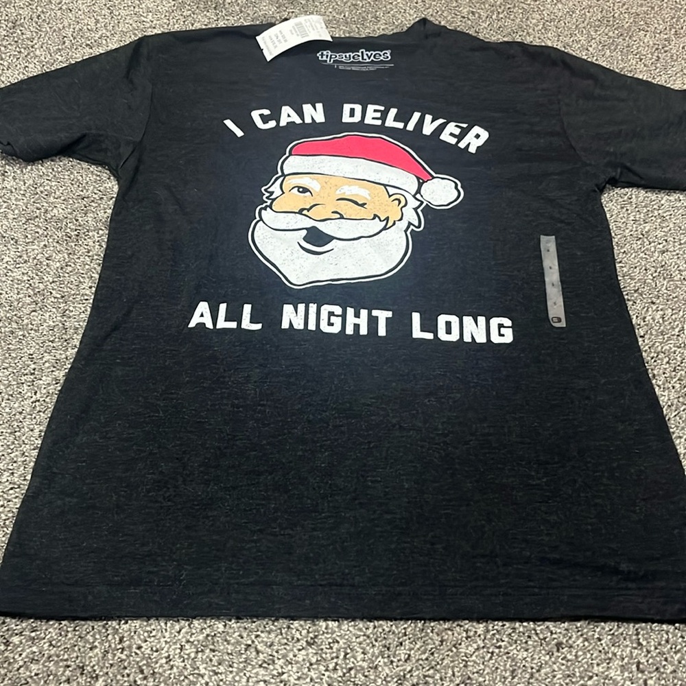 Buckle holiday tee